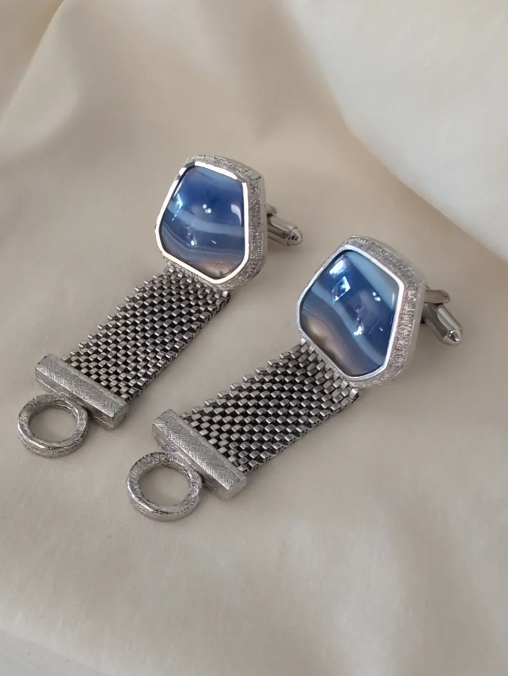 DANTE Vintage Silver Mesh Drop Cufflinks with Blue Gemstone Accent